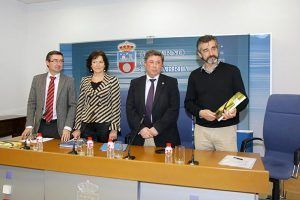 De izquierda a derecha, José Ángel Arranz, Serafina Álvarez, Javier Manrique y Guillermo Palomero.